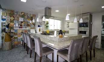 Imagem 6: OAlmeida, QSA 23, a melhor localização! Sobrado com 300m de área construída