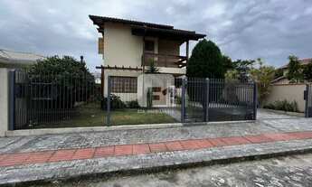 Imagem 2: Casa de 3 dormitórios no bairro Carianos