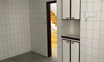 Imagem 2: Casa para venda tem 222 metros quadrados com 3 quartos em Vila Jundiaí - Mogi das Cruzes