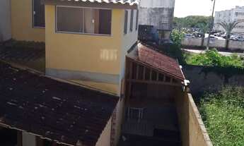 Imagem 2: Duas Casas à venda