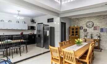 Imagem 2: Bonfim Paulista Casa Centro toda linda três dormitórios uma suíte lavabo escritório cozinh