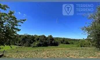 Imagem 6: Terra com galpão e estrebaria