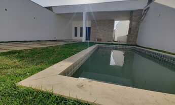 Imagem 4: Casa nova com Piscina para venda possui 130 metros quadrados com 3 quartos sendo 2 suites