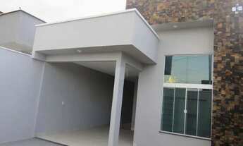 Imagem: Casa de 3 Qtos com Pé direito Duplo no