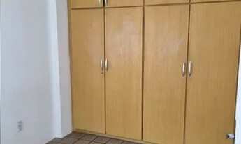 Imagem 6: Alugo excelente apartamento com 02 quartos mais um reversível na Torre - Recife - PE