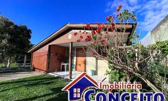 Imagem 2: C194 - Residência localizada em região tranquila no balneário Harmonia