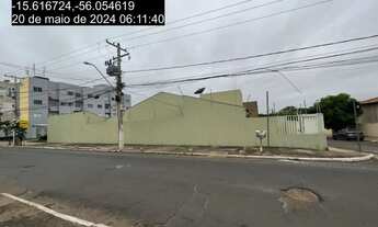 Imagem: Vende-se ou aluga-se casa com 3/4 no Bairro
