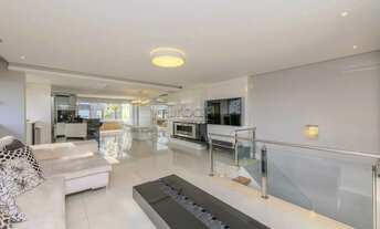 Imagem 3: Cobertura com 284m², totalmente reformada