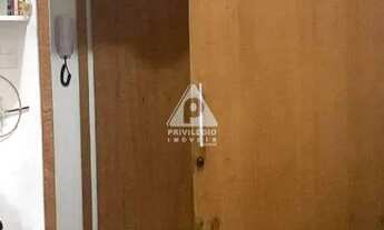 Imagem 2: Apartamento à venda de um 1 quarto na Glória