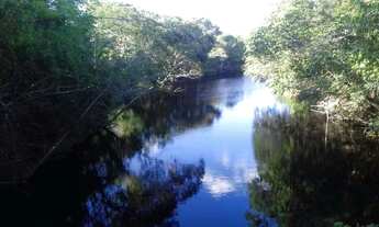 Imagem: Fazenda com rio