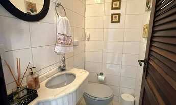 Imagem 6: Sobrado para venda possui com 3 quartos em Xaxim - Curitiba - PR