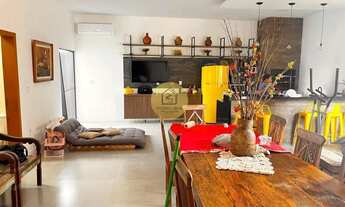 Imagem 3: Imóvel para venda possui 240 metros quadrados com 4 quartos em Lagoa - Macaé - RJ