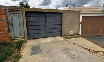 Imagem 5: Casa de 2 quartos, sala e cozinha conjugada, 1 banheiro e área de serviço