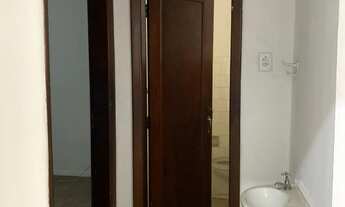 Imagem 3: 4 Quartos - 03 Banheiros - Centro