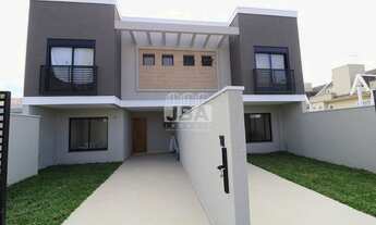 Imagem 4: Sobrado para venda possui 107 metros quadrados com 3 quartos em Hauer - Curitiba - PR