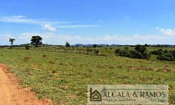 Imagem 6: Haras para venda tem 800 metros quadrados em Área Rural de Tatuí - Tatuí - SP