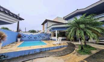 Imagem 2: Casa de 230 metros quadrados no bairro Geriba com 4 quartos