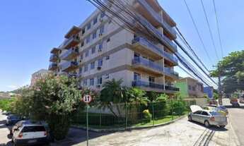 Imagem: Amplo Aptº na Rua Amália em Quintino com