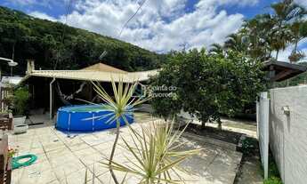 Imagem 4: Casa com quintal amplo