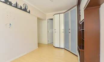 Imagem 7: Apartamento para venda possui 76 metros quadrados com 2 quartos em Portão - Curitiba - PR