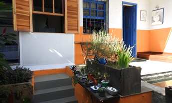 Imagem 2: Lindo apartamento(tipo casa) com 3 quartos - suítes - jardim e garagem em rua nobre em San