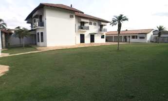 Imagem: Casa a venda possui 475 m² com 4 suítes