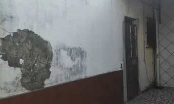 Imagem 6: Casa para aluguel e venda possui 400 metros quadrados com 3 quartos em Adrianópolis - Mana