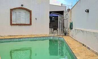 Imagem 2: Casa para venda possui 310 metros quadrados com 4 quartos em Vila Bela - Bauru - São Paulo