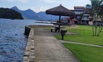 Imagem 2: Apartamento em Condominio Bracuhy com frente para mar e praia privativa-02 quartos