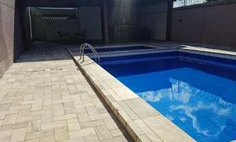 Imagem 3: Casa no Cond. Villagio del Fiori- 03 suites- flores