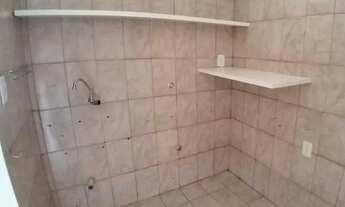 Imagem 3: Ótimo JK na Lima e Silva, Cidade Baixa, cozinha reformada, piso em parquet e bem ventilado