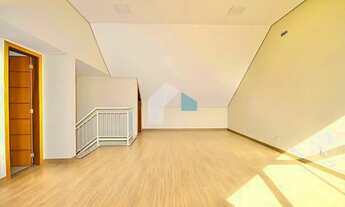 Imagem 4: Sobrado triplex dentro de condominio