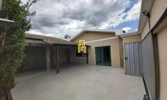 Imagem 3: Casa para Venda em Uberlândia, Jardim Califórnia, 3 dormitórios, 1 suíte, 2 banheiros, 2 v