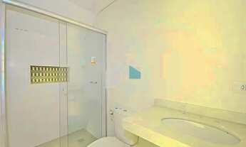 Imagem 6: Sobrado triplex dentro de condominio