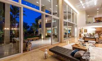 Imagem 5: Casa Ampla em Condomínio Terras de Siena, com 1200 m², 4 dormitórios - R$6.500.000 ,00 à v