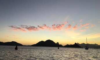 Imagem 4: Restaurante PRAIA DE CHARITAS frente para o mar