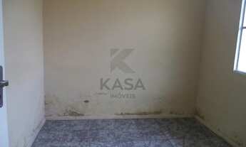 Imagem 5: Casa com 02 dormitórios, sala de estar e jantar, cozinha, área de serviço com tanque e ban