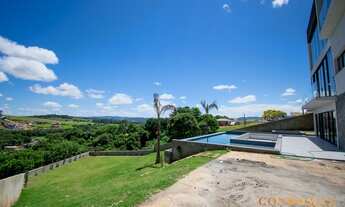 Imagem 4: Casa Nova Projeto Imponente com Vista Panorâmica e Elevador no Condomínio Shambala 3