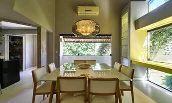 Imagem 7: Casa de Luxo no Candeal á venda. Maravilhosa casa com decoração moderna, confortável e seg