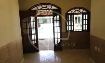 Imagem 7: Bairro Aeroporto / Casa com 2 quartos Área Gourmet e garagem