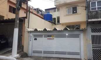 Imagem 3: Sobrado Frontal com corredor lateral, 2 vagas e churrasqueira