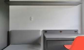 Imagem 6: PRÉ-RESERVA] Um apÊ descolado e mobiliado num prÉdio com fachada colorida