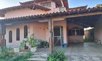Imagem 2: Amparo imóveis-Vende 2 suítes com excelente terraço com mais 2 quartos-Araruama