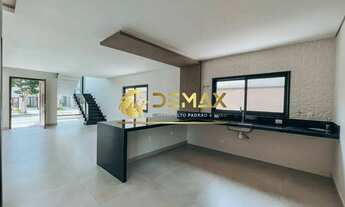 Imagem 6: Sobrado de Luxo com Piscina no Residencial Monte Carlo