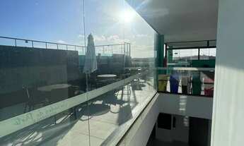 Imagem 5: Vendo flat equipado em Porto com lazer completo e elevador