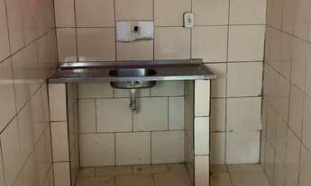 Imagem 3: Casa para alugar nos barris 2/4 sala, cozinha e banheiro