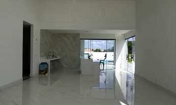 Imagem 4: Casa térrea impecável no Cond. Alphaville, 3 suítes, moderna com piscina por 990 mil