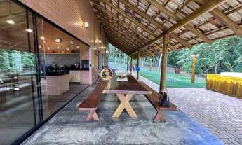 Imagem: Chalé mobiliado em condomínio para lazer