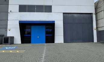 Imagem 2: Locação Comercial - Galpão com 260m² com mezanino - Balneário Camboriú