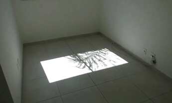 Imagem 2: Excelente apartamento 2 quartos com porcelanato no melhor ponto de Vargem Grande